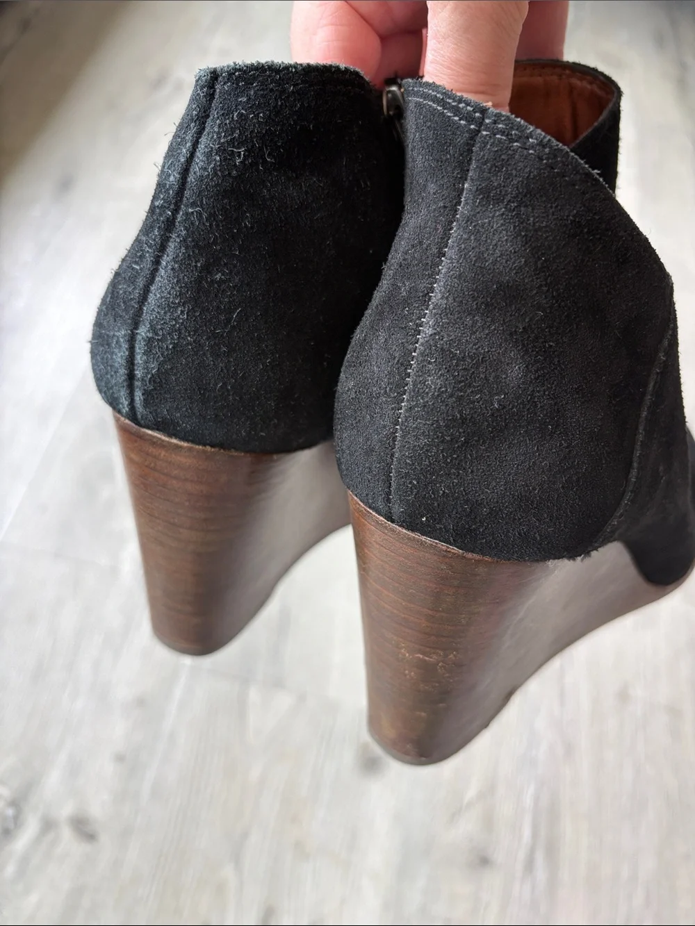 🍀 Lucky Brand Yakeena Suede Ankle Boots. Size 10